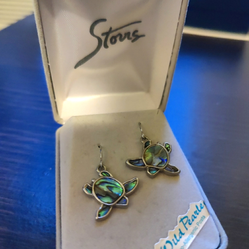 Storrs 💎 Wild Pearle ✨🐢🐢✨ turtle earrings